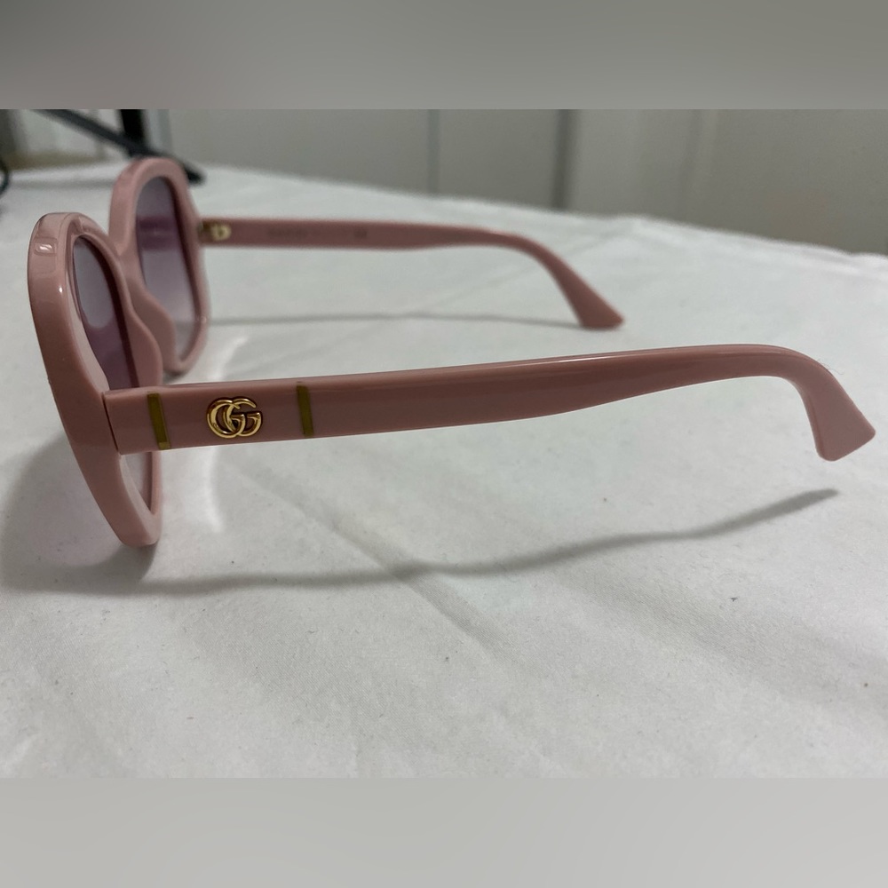 ⚡️⚡️GUCCI⚡️⚡️Authentic Lines 56MM Rectangular Pink Sunglasses MSRP$285 - Picture 4 of 8